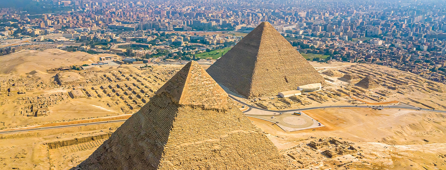 Bird&apos;s eye view of the Great Pyramids